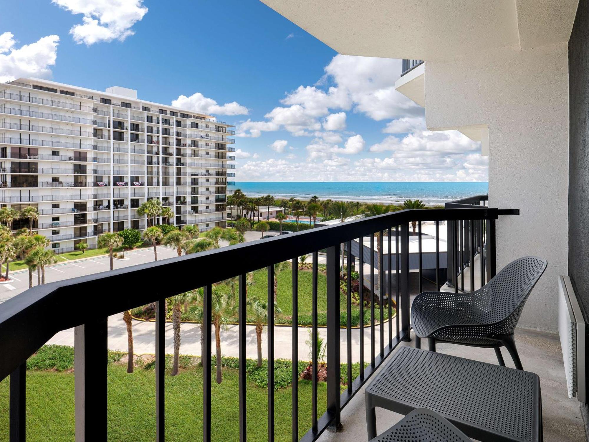 Hilton Garden Inn Cocoa Beach-Oceanfront, Fl Экстерьер фото