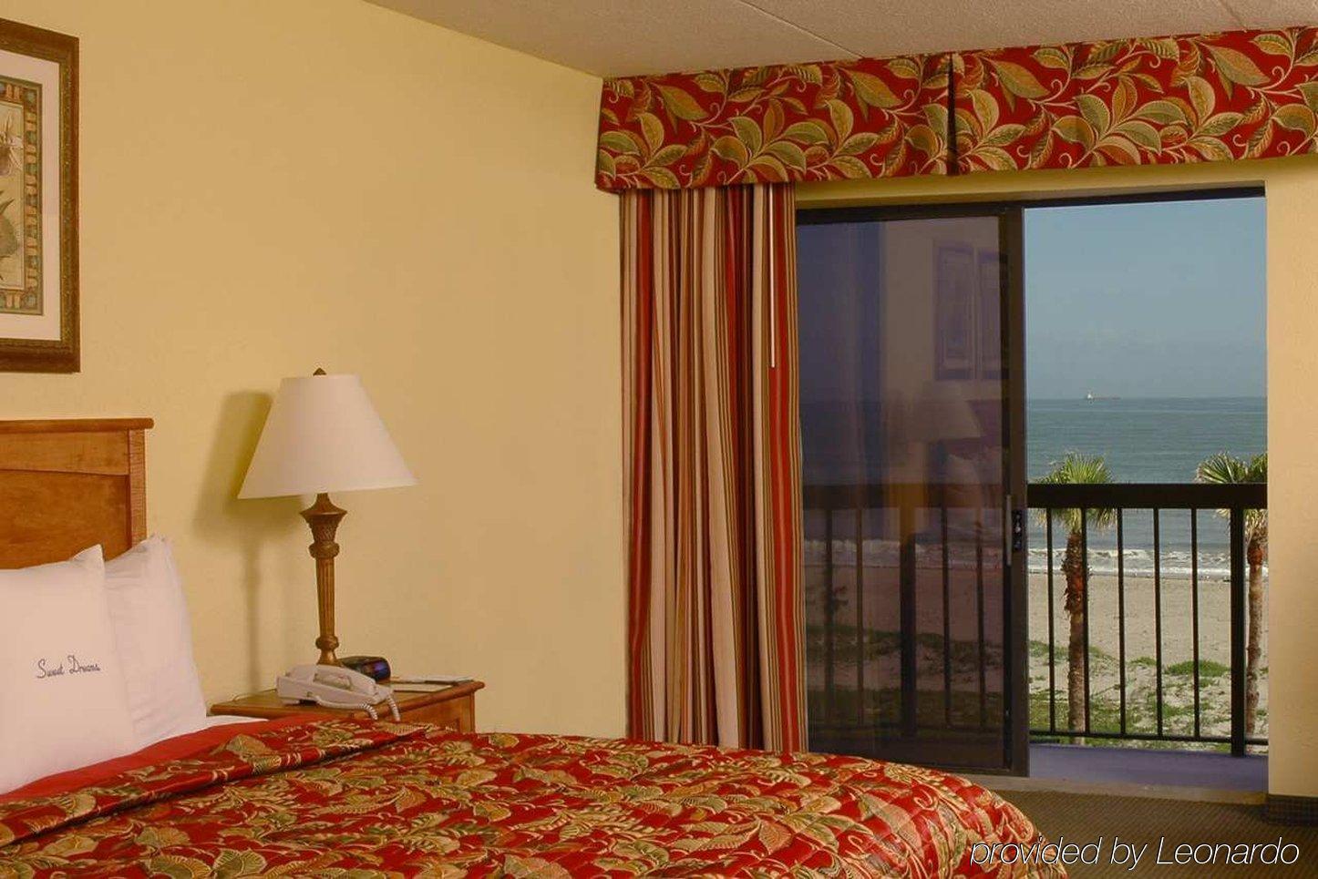 Hilton Garden Inn Cocoa Beach-Oceanfront, Fl Номер фото
